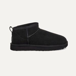 UGG - Classic Ultra Mini in Black - Size 9